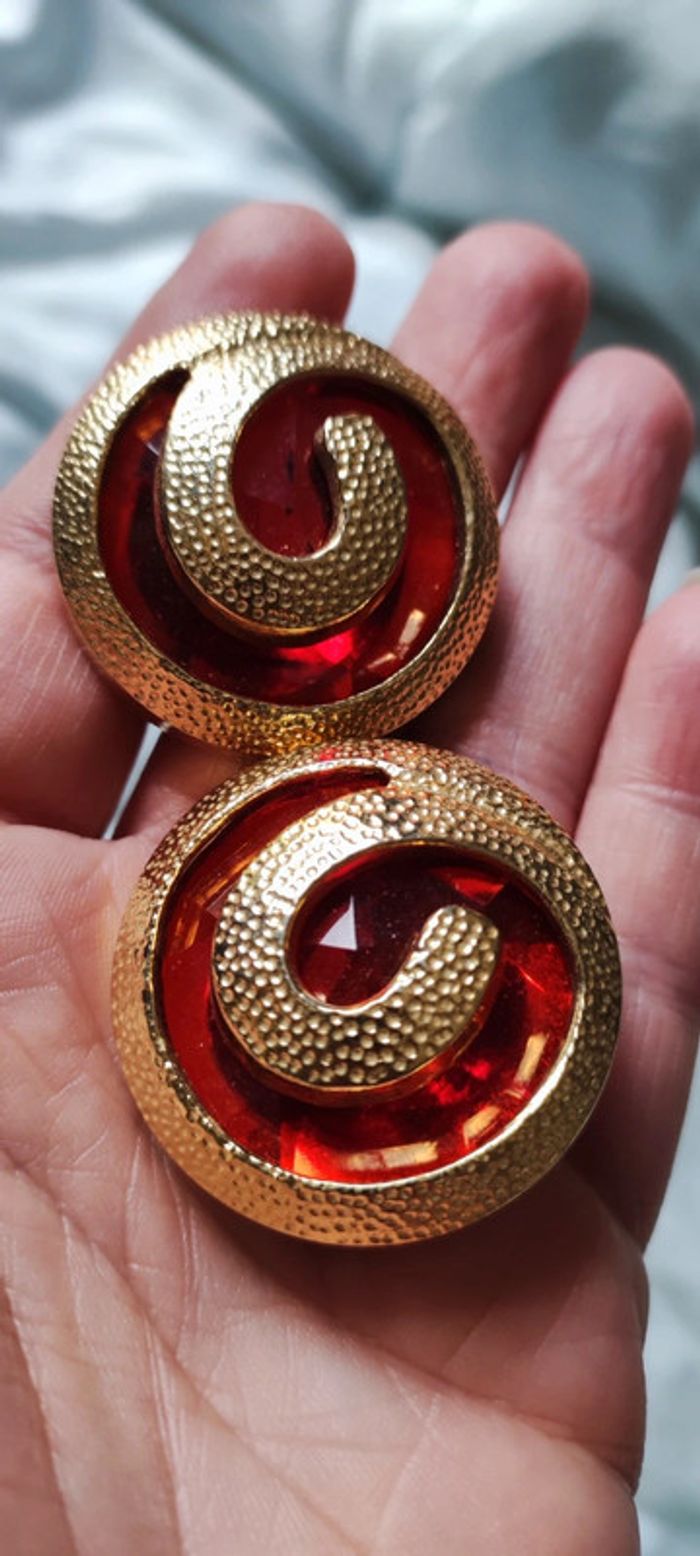 Clips d'oreilles rouge - photo numéro 3