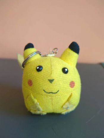 porte clé pokémon Pikachu