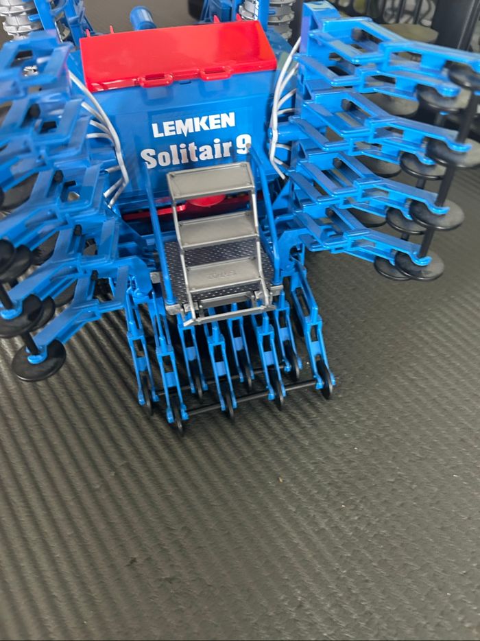Bruder lemken solitaire 9 - photo numéro 3