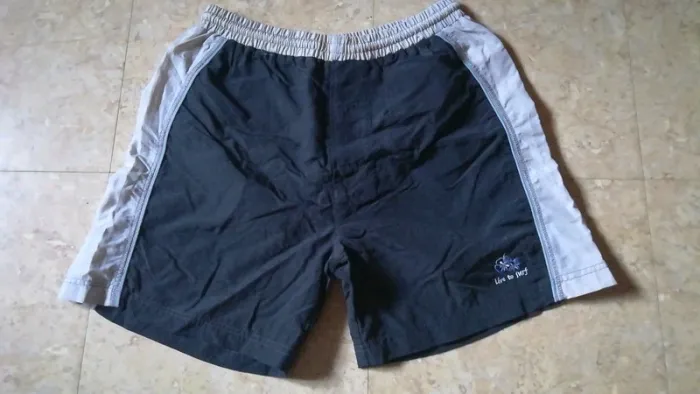 Short M - photo numéro 2
