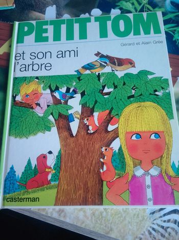 Petit Tom et son ami l'arbre