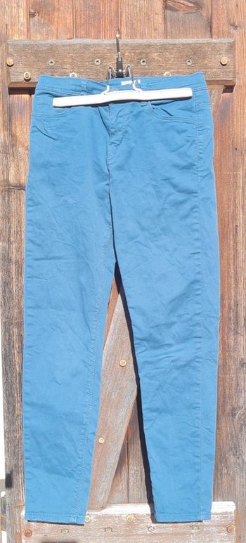 Jean slim bleu canard Kiabi taille 12 ans