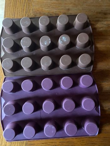 2 moules mini muffins Tupperware