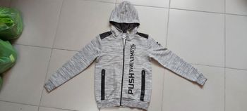 Gilet zippé à capuche 14 ans