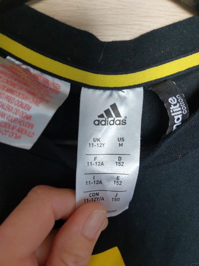 Tee-shirt noir adidas et jaune - photo numéro 3