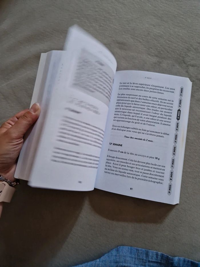 Livre 📖  Mon agenda Grossesse - photo numéro 4