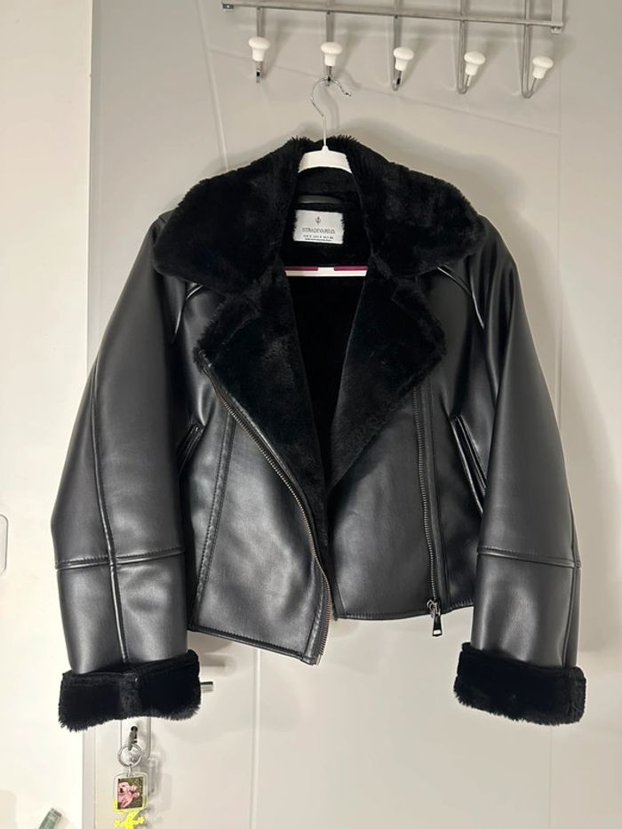Veste en cuir, fausse fourrure