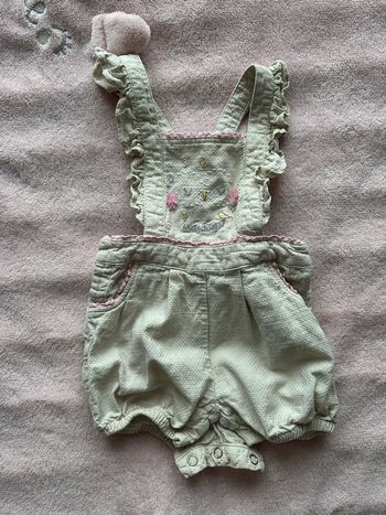 Barboteuse fille 3 mois en très bon état