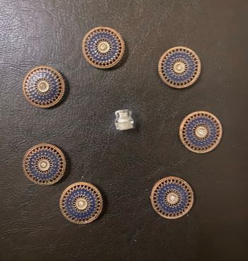 Lot de perles aztèques en métal