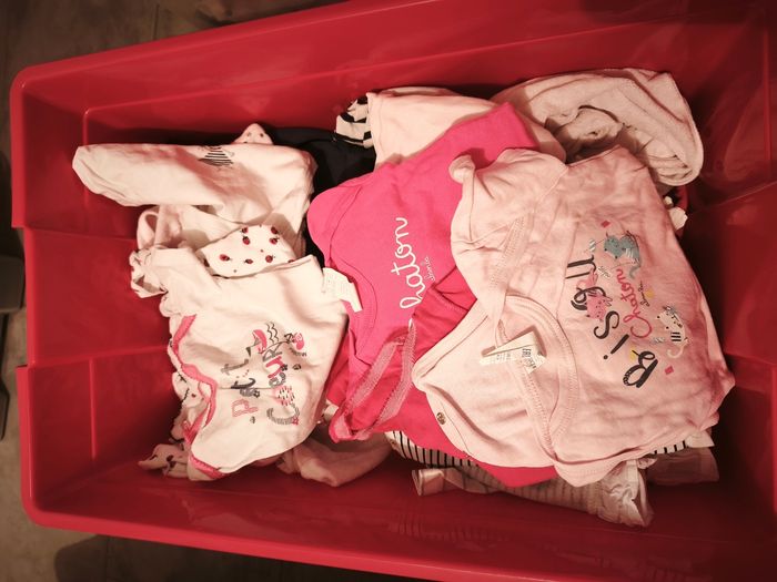 Vêtements fille 9 mois