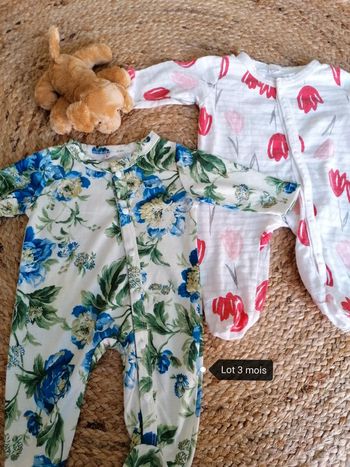 Jolis pyjama taille 3 mois