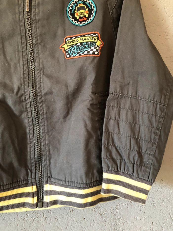 Veste légère LCDTP 4ans 🚗 - photo numéro 3