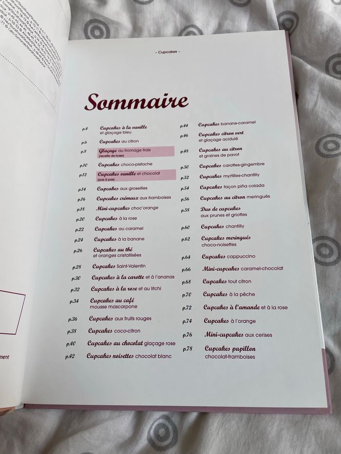 Livre cuisine cupcakes pâtisserie et desserts gourmands - photo numéro 3