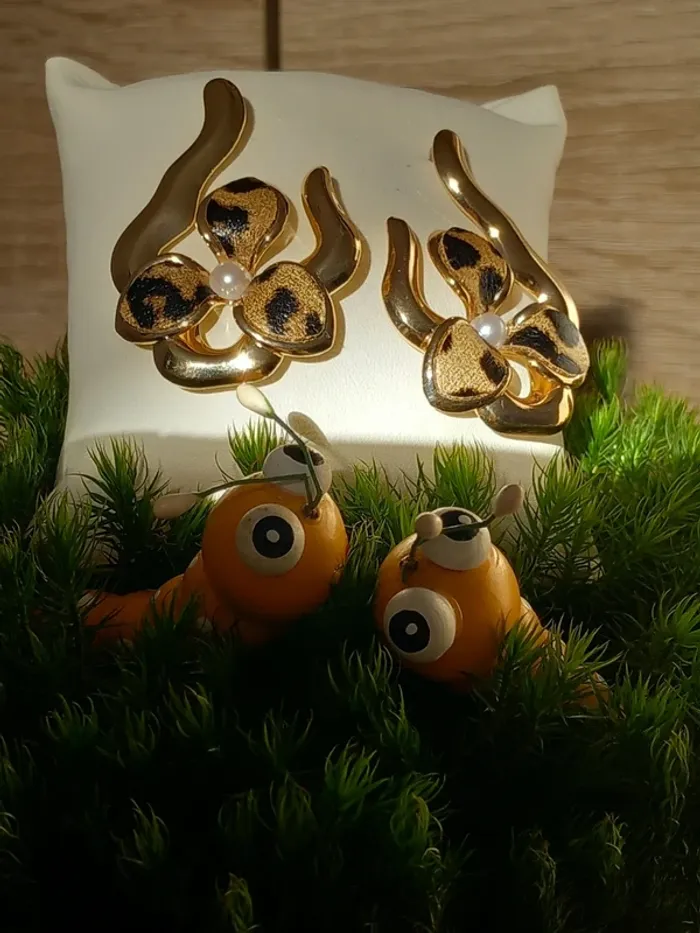 Boucles d'oreilles à pivot tendance neuves - photo numéro 7