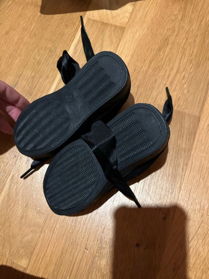 Chaussure - photo numéro 3