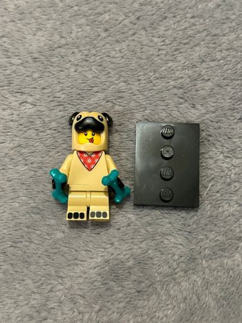 Minifigurine lego 71029 série 21 suit Guy chien
