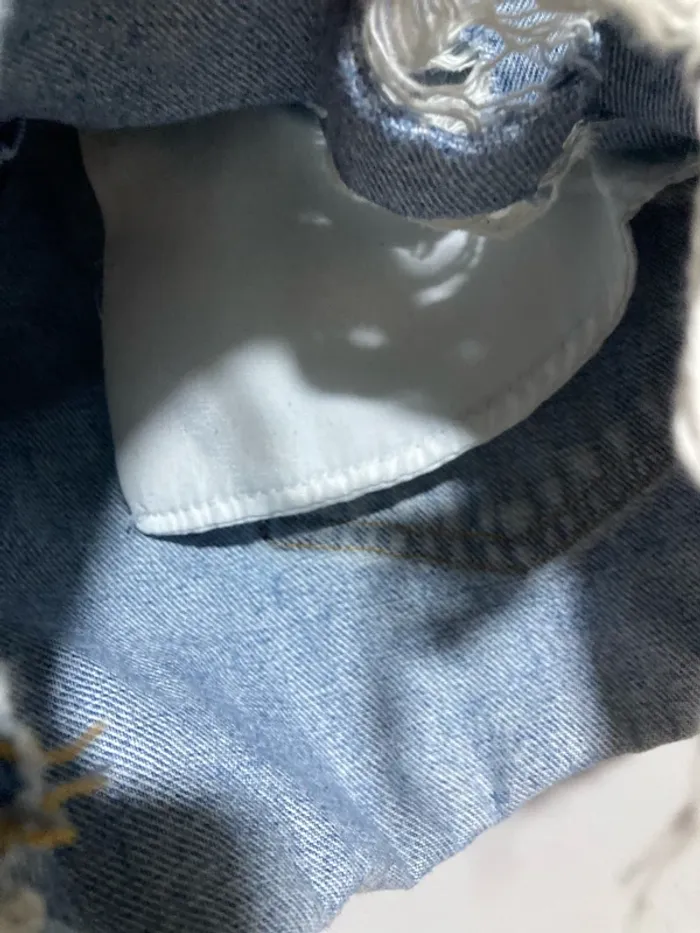Mini short en jean taille haute Pull&Bear – Taille 34 - photo numéro 5
