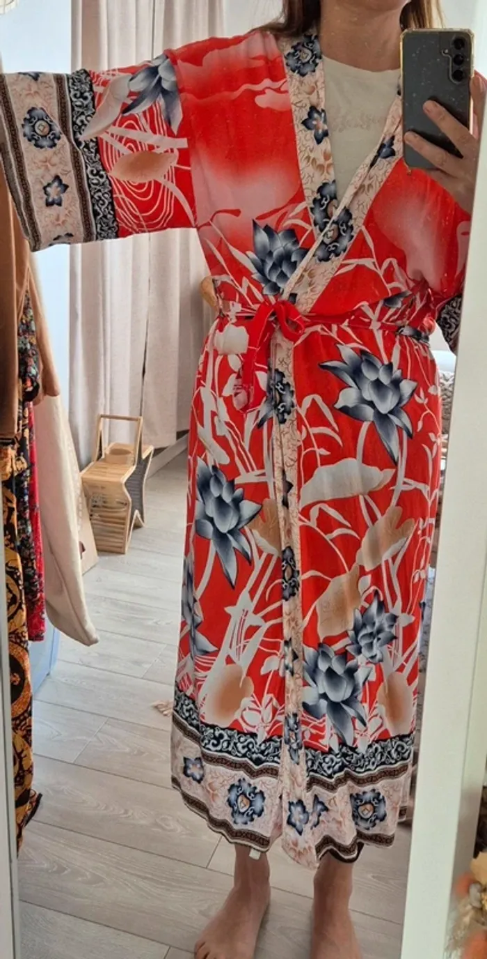 Superbe kimono taille unique NEUF - photo numéro 3
