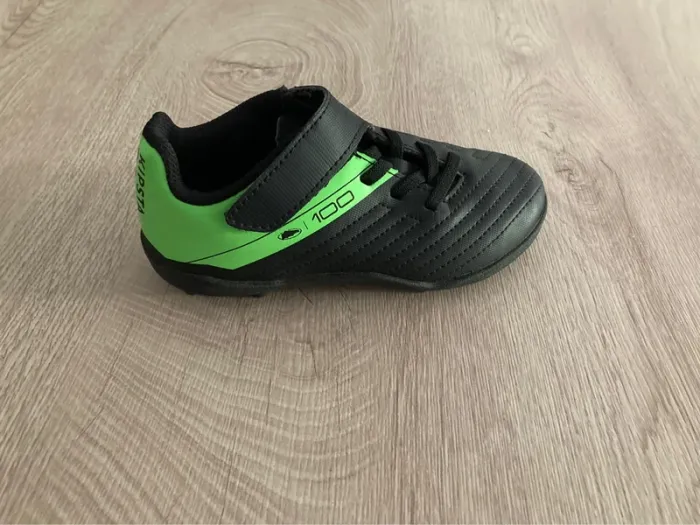 Chaussures de football Enfant Décathlon