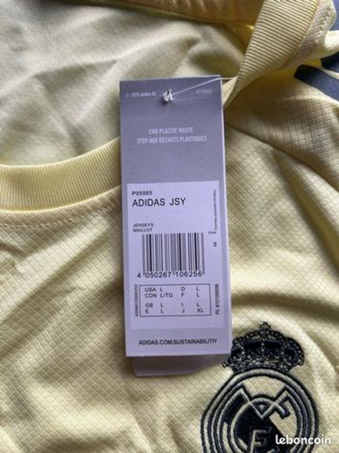 Ensemble maillot + short réal madrid - photo numéro 3