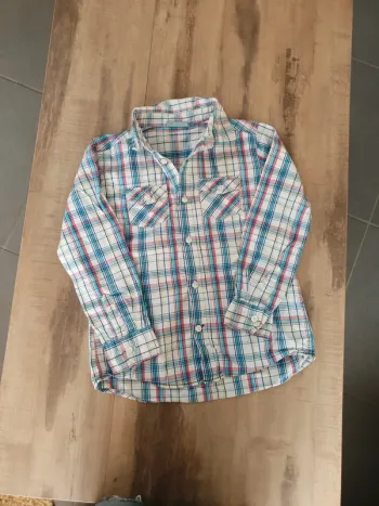 Chemise à carreaux