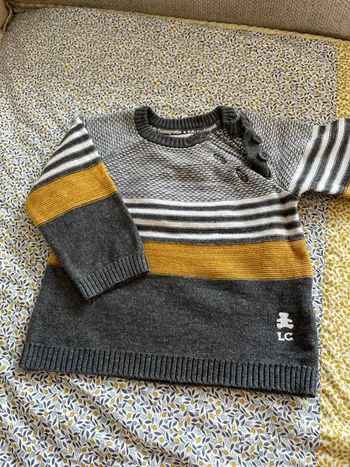 Pull neuf Lulu castagnette 6 mois