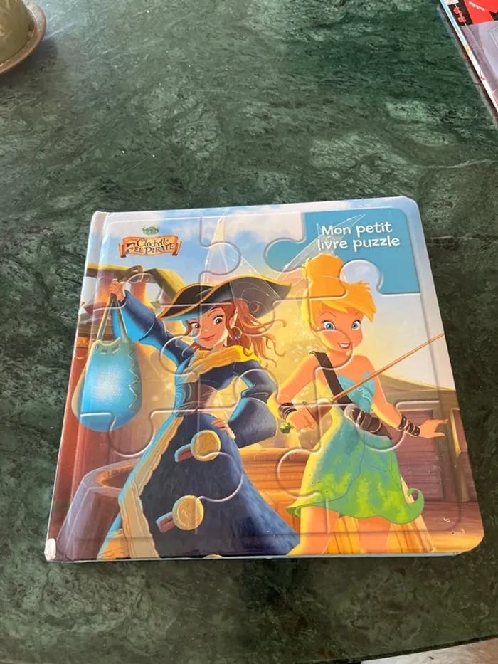 Livre puzzle Disney