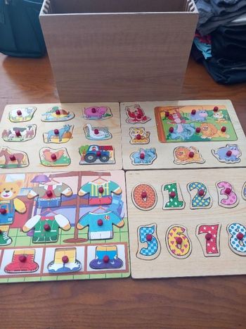 Lot 4 puzzles en bois