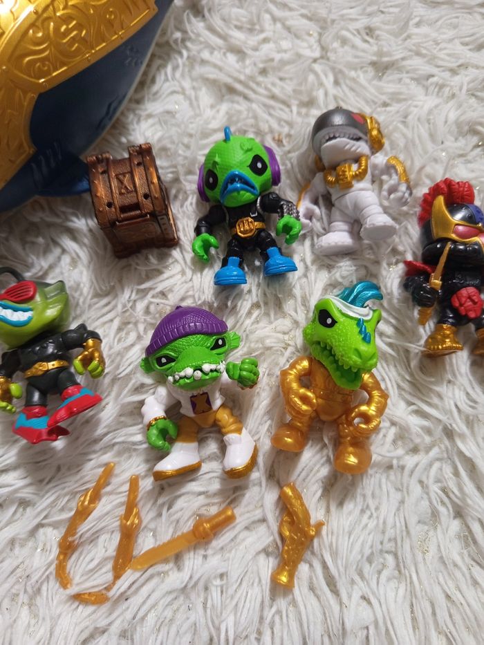 Lot trésor x figurine enfant - photo numéro 3