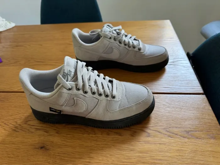 Nike Air Force 1 '07 chaussures homme basket gris noir état neuf utilise 3 fois