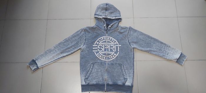 Gilet zippé à capuche