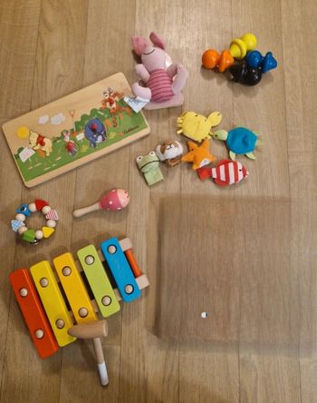 Lot de jouets 1er âge bois 9/18 mois 