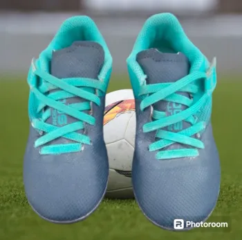 Chaussures de foot Kipsta en 28