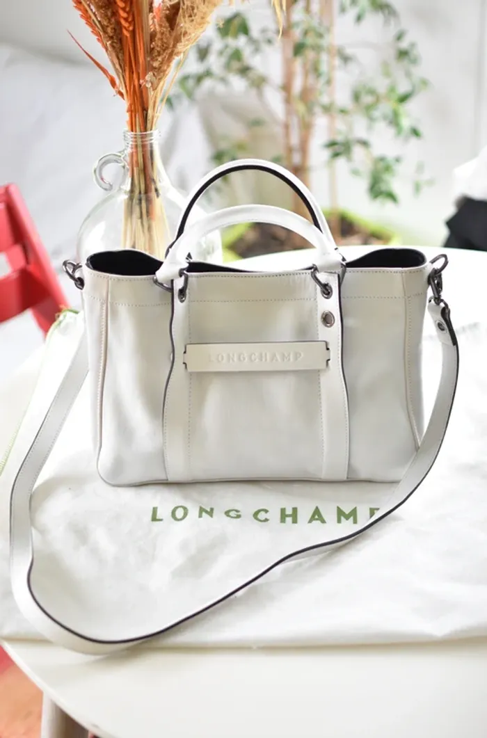 Sac Longchamp en Cuir de Veau - Très Bon État - photo numéro 2