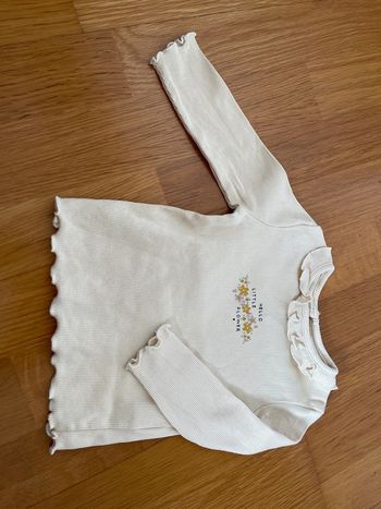 T-shirt manches longues neuf fille Kiabi taille 6 mois
