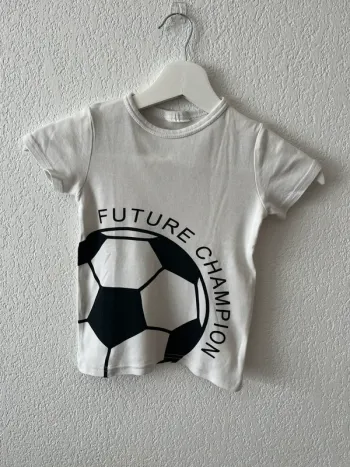 T-shirt H&M garçon 2 ans – blanc motif foot “Future Champion”
