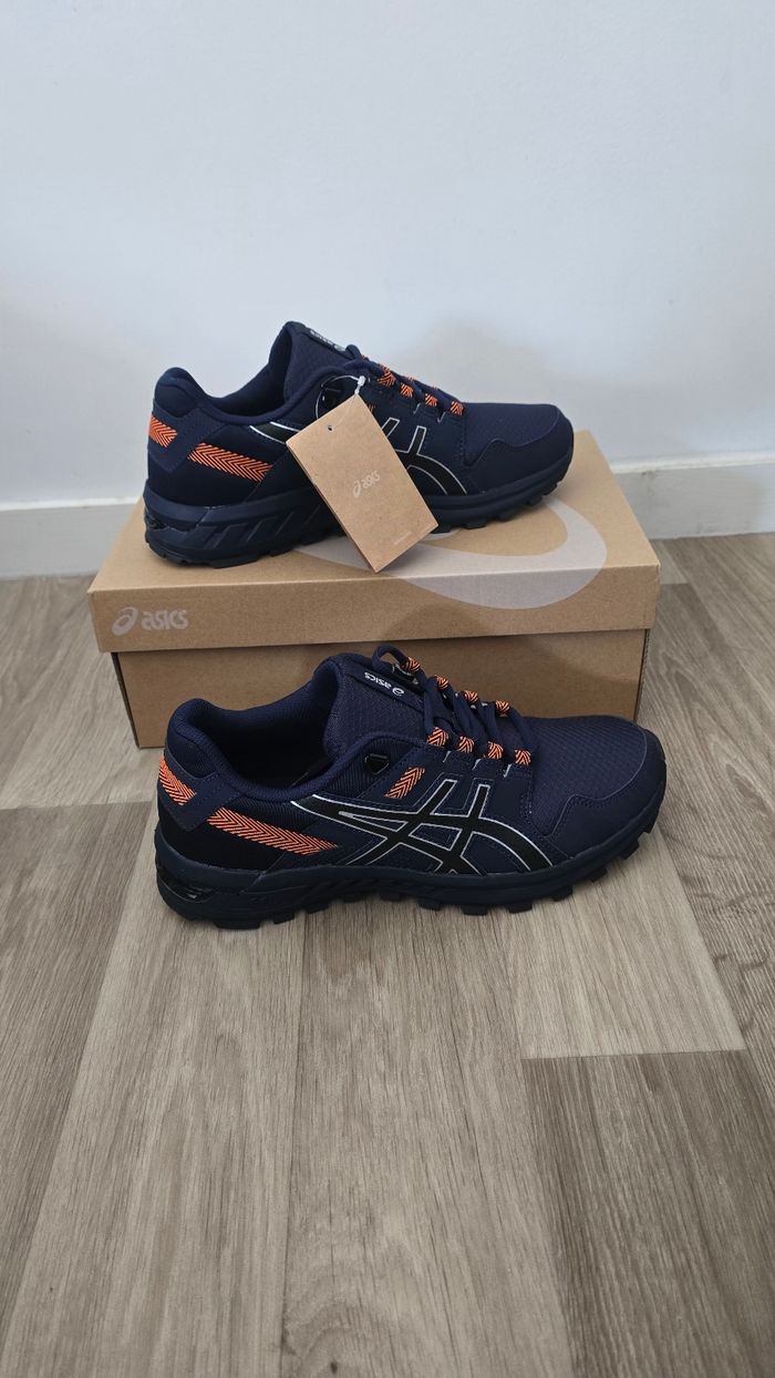 Baskets Asics – pointure 41.5 – neuves avec étiquette - photo numéro 7