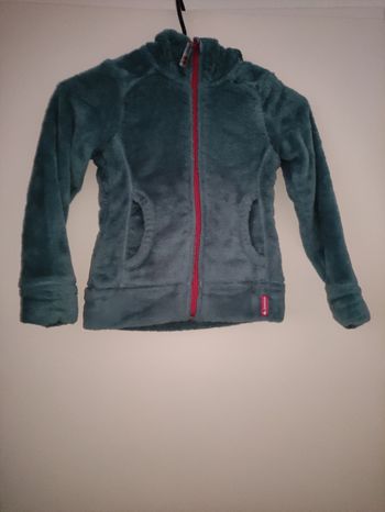Veste polaire Pilou pilou oxylane taille 6 ans