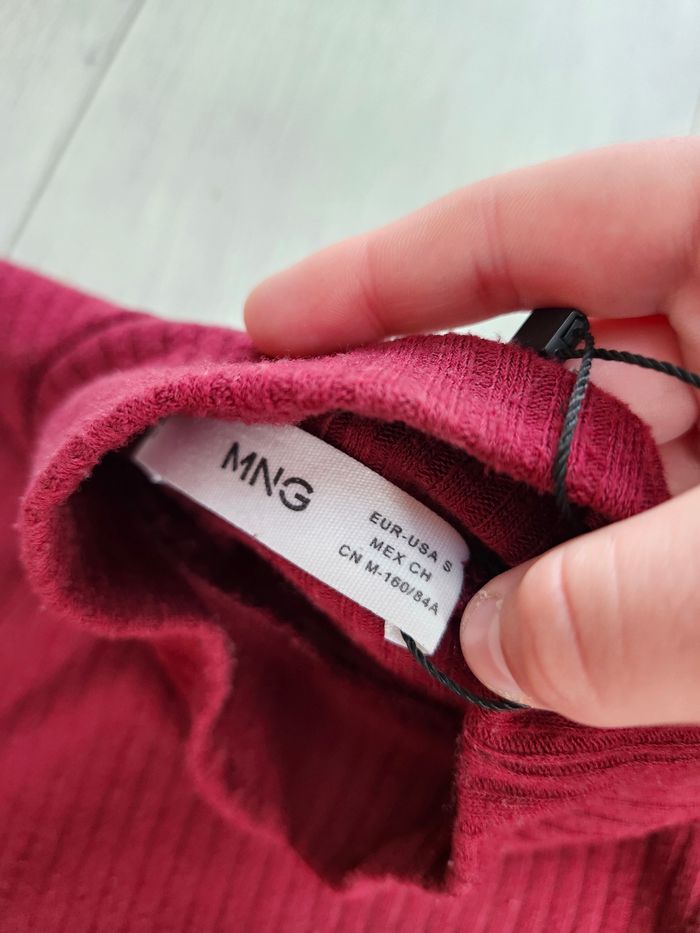 Pull col roulé Mango bordeaux taille S - photo numéro 2