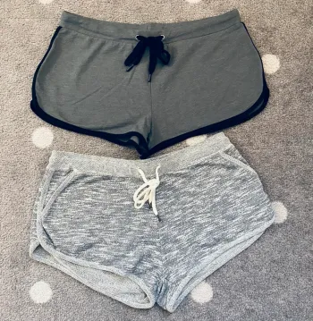 Undiz Lot 2 shorts Court Taille M/38
