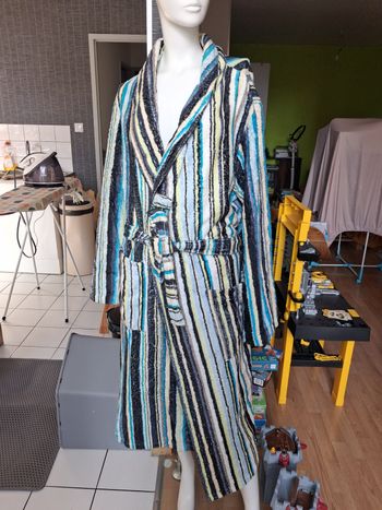 Superbe robe de chambre/peignoir taille L