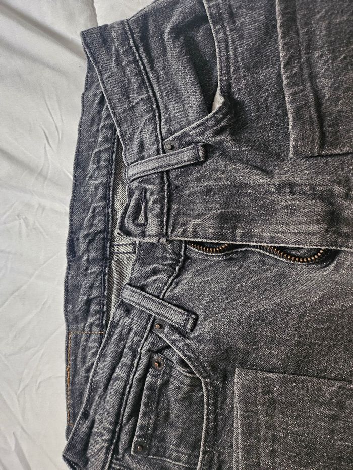 Jeans homme taille 38 marque levis straus - photo numéro 3