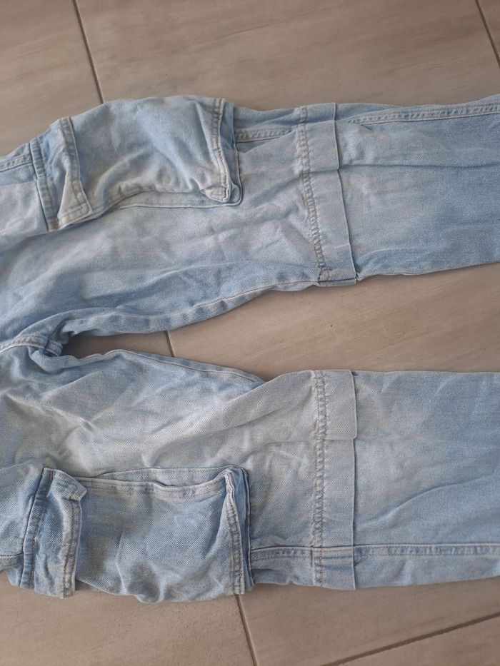 Jean style cargo bleu délavé Kiabi Taille 34 - photo numéro 3