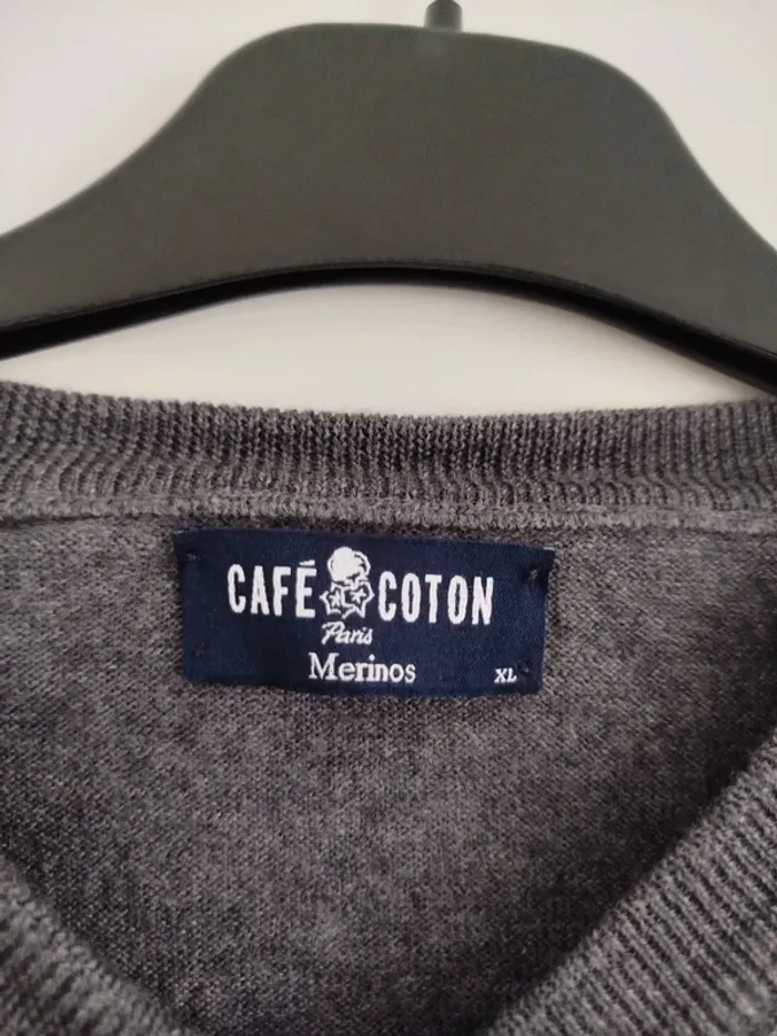 Pull col en V T XL - photo numéro 3