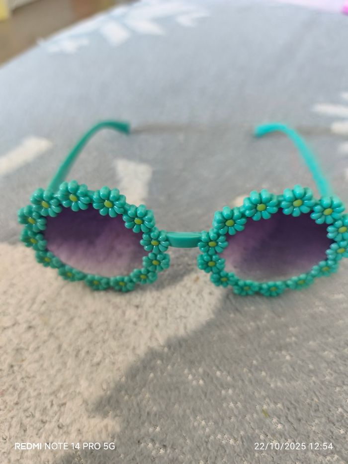 Lunette de soleil ☀️ - photo numéro 2