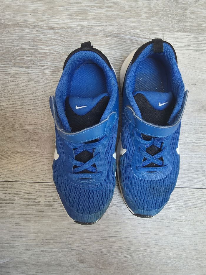Basket Nike pointure 31 - photo numéro 2