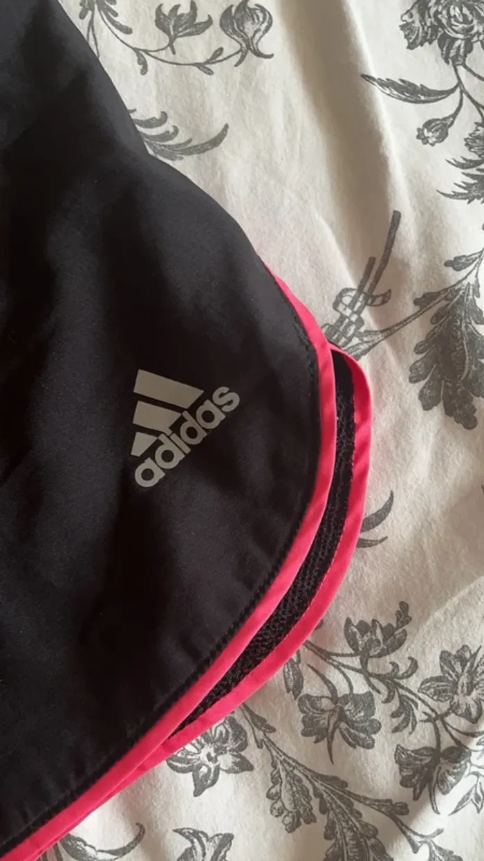 Short adidas - photo numéro 3