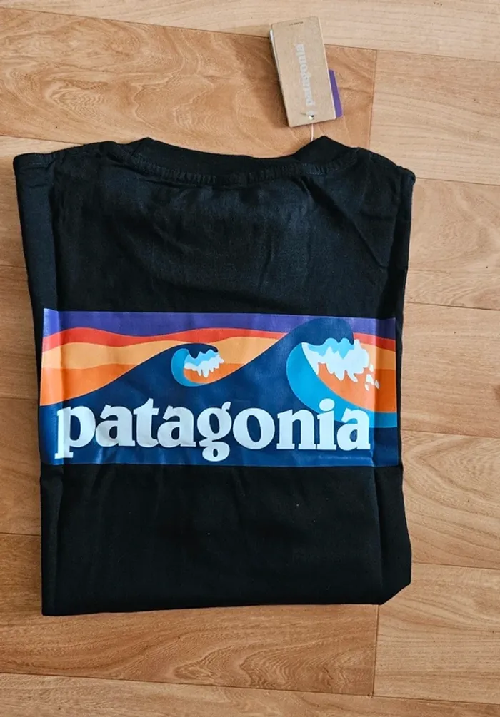 T-shirt Patagonia noir – Taille L – Neuf - photo numéro 3