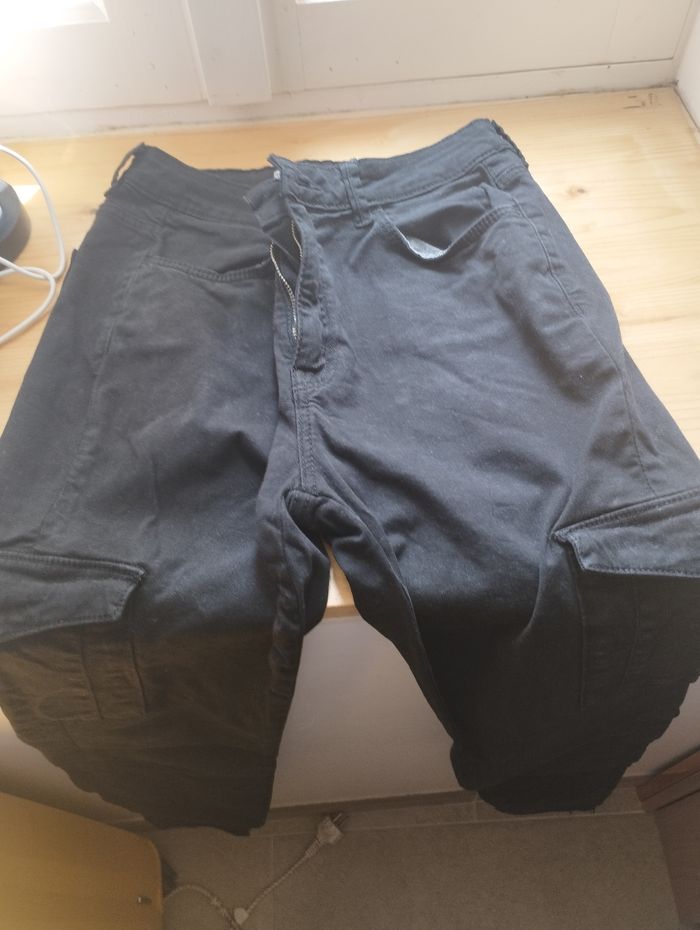 Jean cargo noir