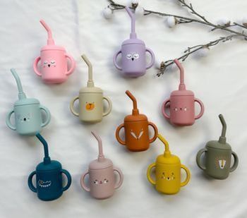 Gobelet à paille en silicone